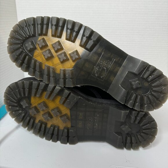 New Dr. Martens Molly Boots - Picture 6 of 7